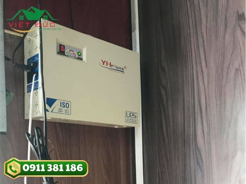 Bình lưu điện được lắp đặt 