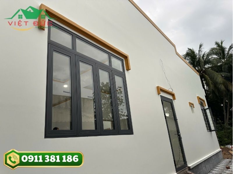 Cửa nhôm Xingfa nhà khách tại Bến Tre