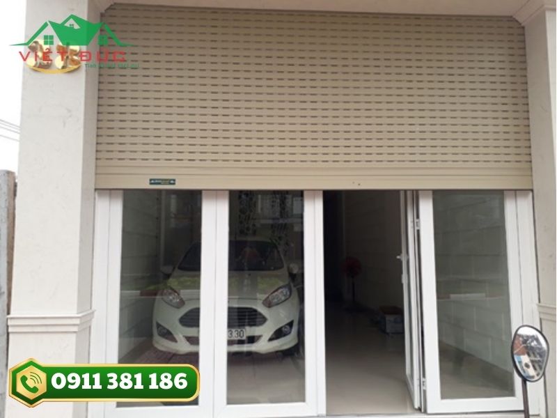 Cửa cuốn kết hợp cửa nhôm