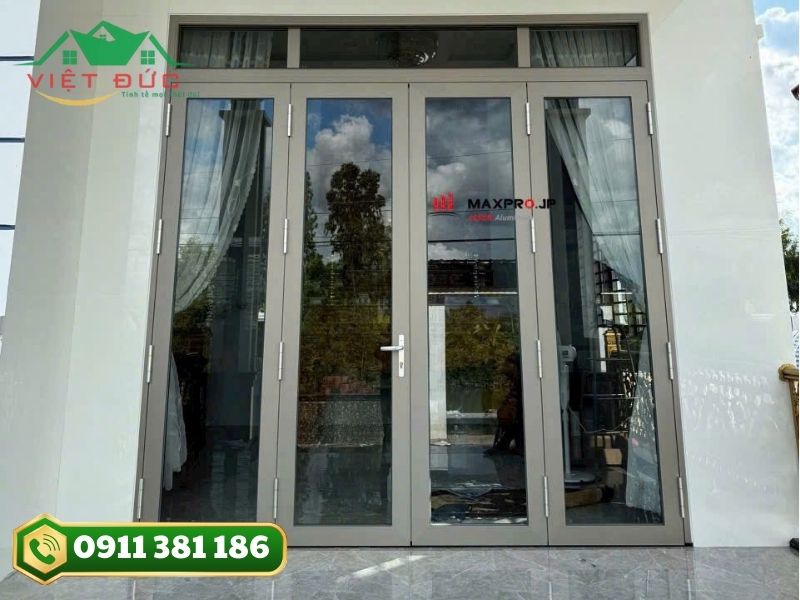 Cửa nhôm Maxpro 4 cánh