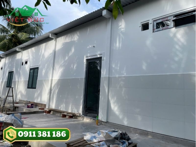 Công trình lắp đặt cửa nhôm Xingfa nhà khách tại Ba Tri