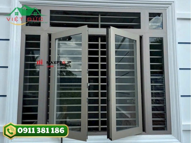 Cửa sổ nhôm Maxpro