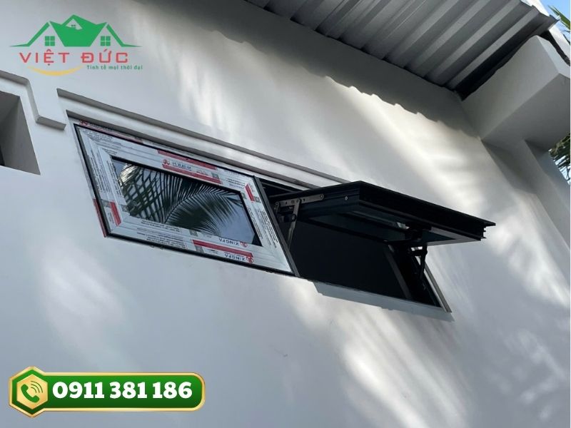 Cửa sổ nhôm mở hất