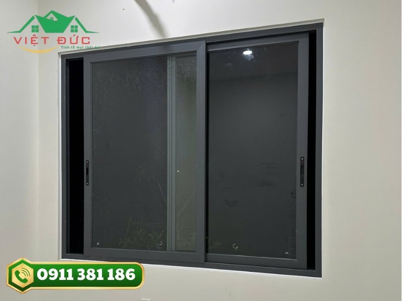 Cửa sổ mở lùa nhà khách