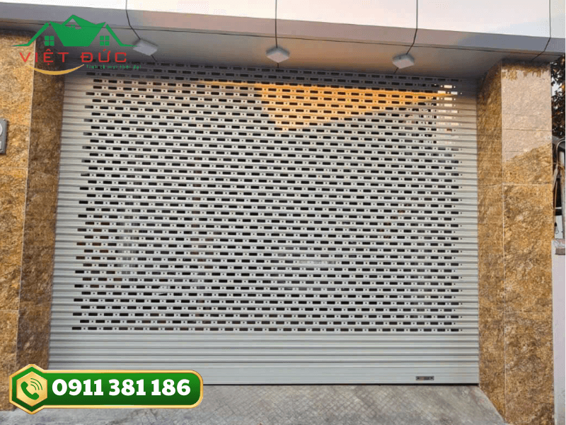 Cửa cuốn Đức khe thoáng