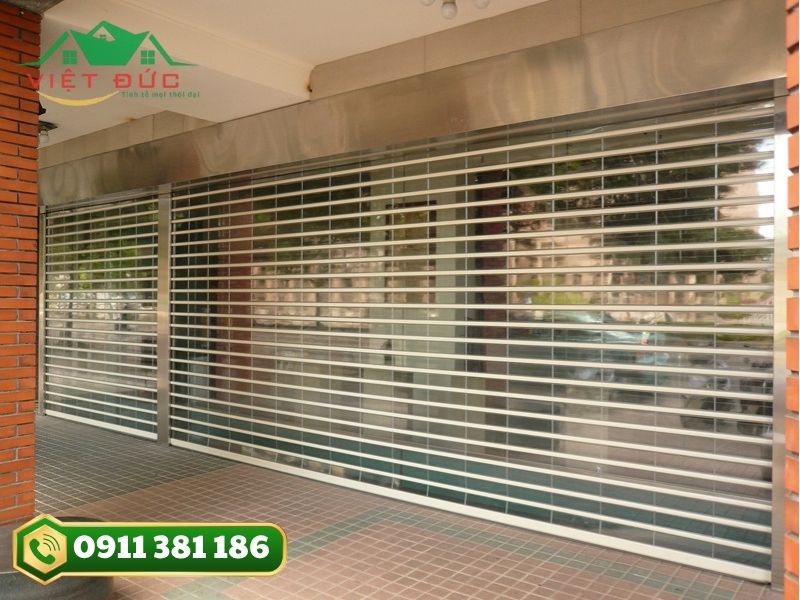 Cửa cuốn trong suốt