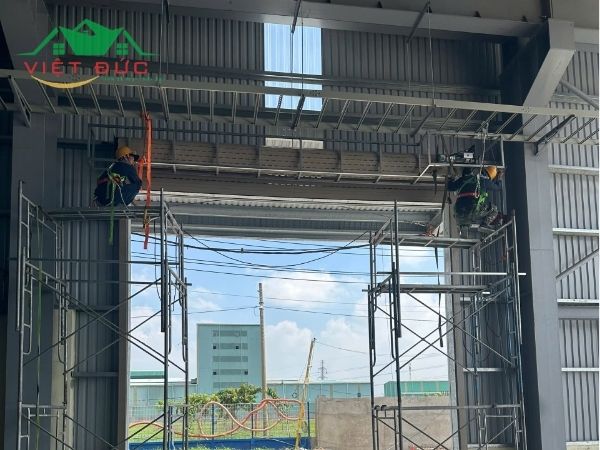 Thi công lắp đặt cửa cuốn công nghệ Đức tại Sa Đéc