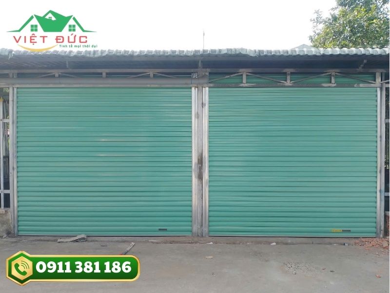 Cửa cuốn Úc tấm liền hoàn thiện tại nhà khách Tiền Giang – công trình thực tế của Cửa Việt Đức